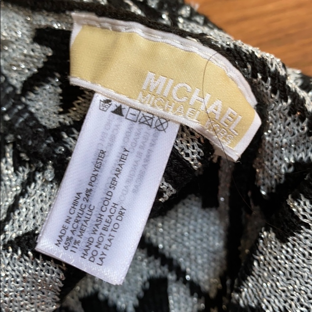 Michael Michael Kors black and metallic silver beanie - Picture 4 of 4